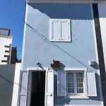 Uma Casa Na Caloura - Blue & בית הארחה