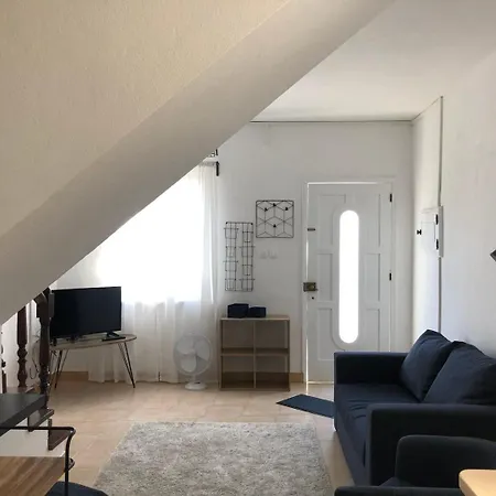 Uma Casa Na - Blue & Konukevi